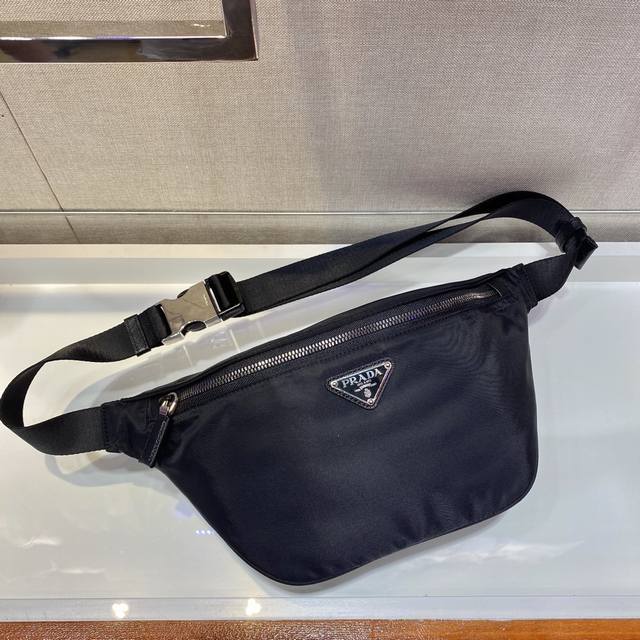 Waist Bag/Chest Bag 2Vl033 This Waist Bag Design Is Not Only Practical But Also