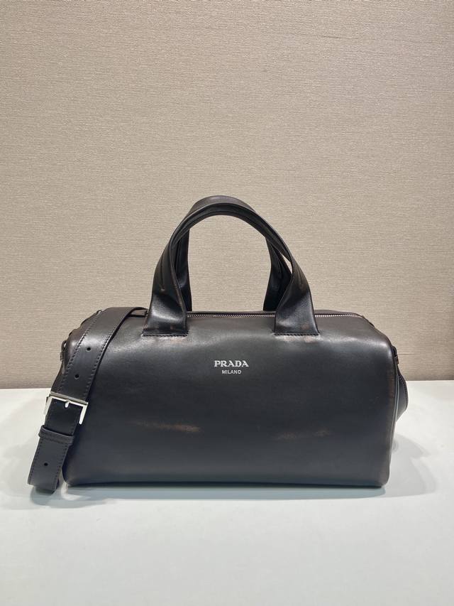 New Boston 2Vc046 Large This Nappa Leather Industry Bag Draws Inspiration From R