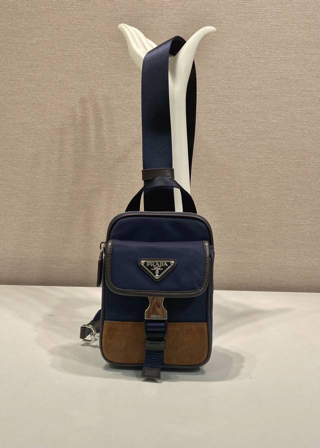 New Smartphone Chest Bag 2Zh194 This Smartphone Case Features A Versatile Modern