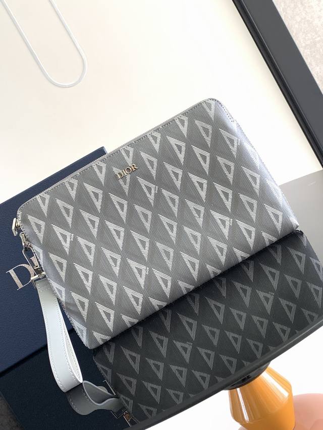 Thick Version Top-Grade Authentic This A5 Clutch Is An Elegant And Minimalist Ac