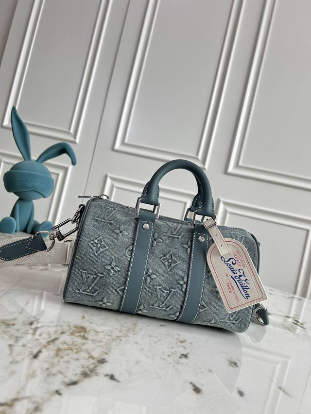 Top-Grade Genuine Leather M22762 Original Design. This Keepall Bandouli Re 25 Ha
