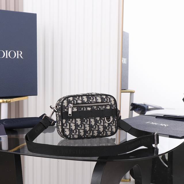 Market's Highest Version, Welcome To Compare. Click And Hold To Translate & Dior