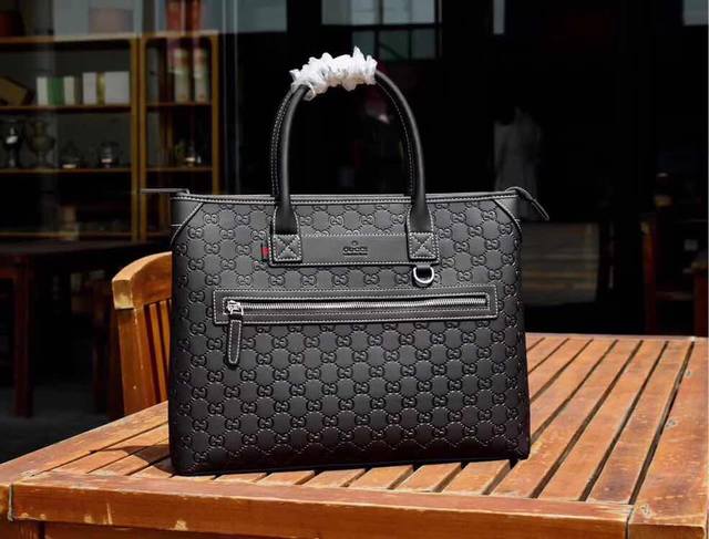 Batch. Model: 3200-5. Shipped. Gucci Briefcase, Sold At Italian Flagship Stores.