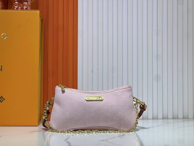 M83532 M14159 Pink Denim Monogram The New Denim-Material Liv Pochette Hugs The A