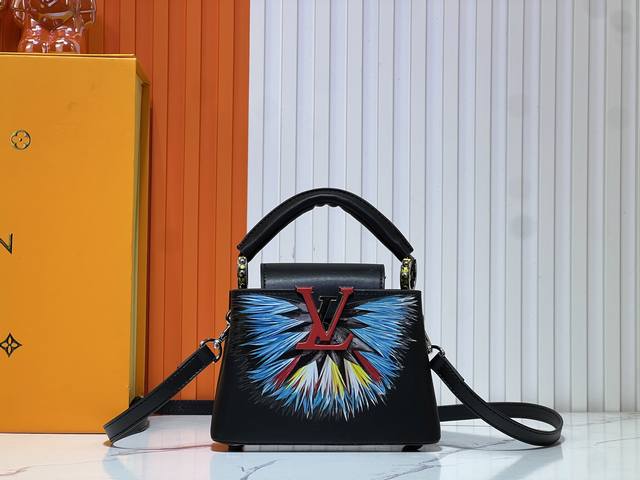 Exclusive Photos M59939 M94519 Capucines Handbag This Capucines Mini Handbag Sho