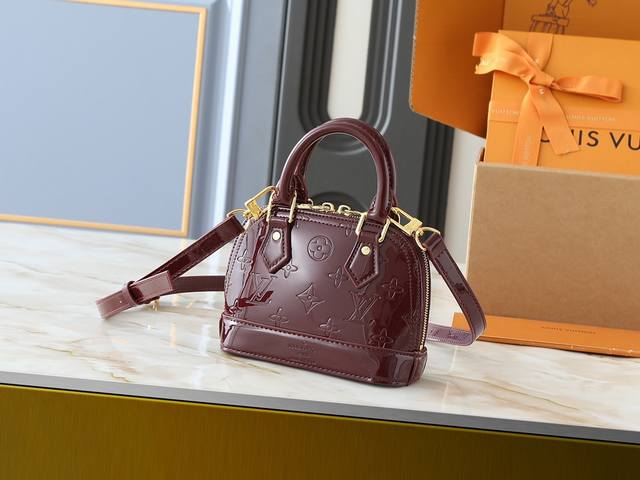 Upgraded Original Version Fan Bingbing's Signature Lacquered Leather Series M827