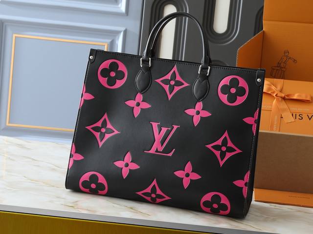 Upgraded Original Version M45945 M44925 M44571 This Onthego Handbag Features Mon