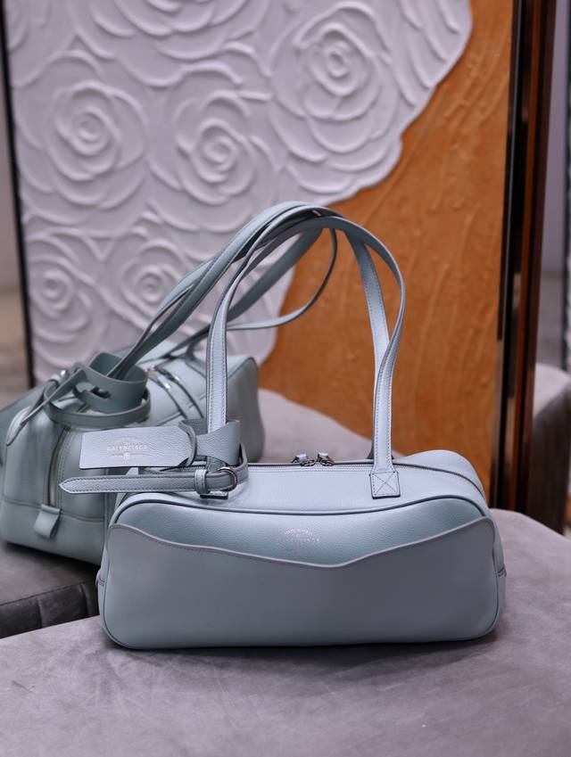 Authentic Grade, High Version Balenciaga Carrie Small Bowling Bag Blue Balenciag