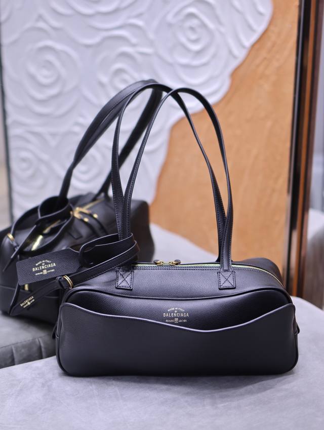 Authentic Grade, High Version Balenciaga Carrie Small Bowling Bag Black Balencia