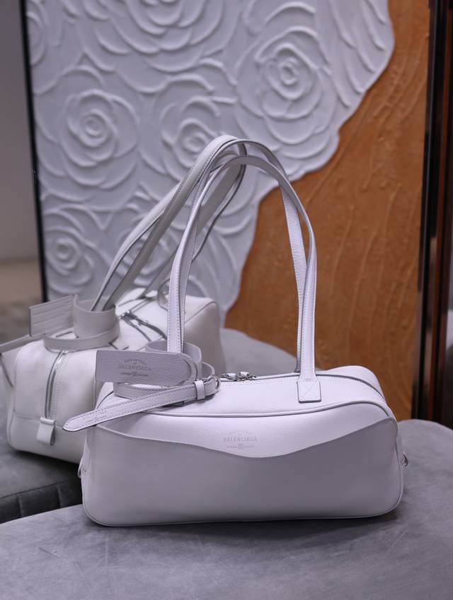 Authentic Grade, High Version Balenciaga Carrie Small Bowling Bag White Balencia