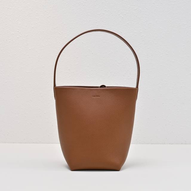 Upgraded Steel-Stamped Logo In Small Lychee Gold-Brown Color, Tr Bucket Bag. The