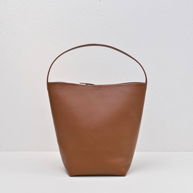 Upgraded Steel-Stamped Logo In Large Lychee Gold-Brown Color, Tr Bucket Bag. The