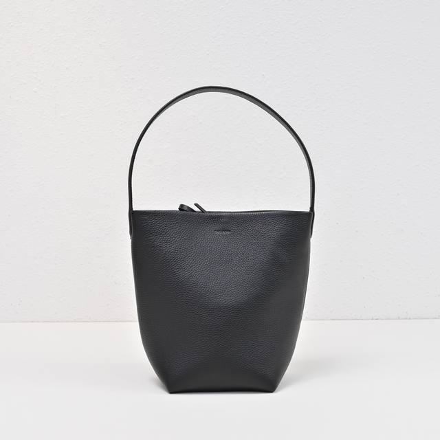 Upgraded Steel-Stamped Logo Small Lychee Black Tr Bucket Bag. The Leather Is Bot