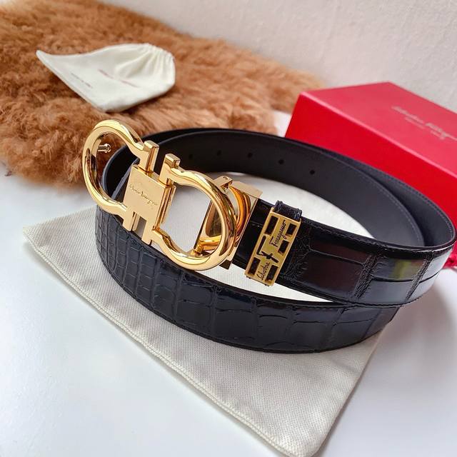 Comes With Authentic Packaging, Synchronized With The Ferragamo Official Website