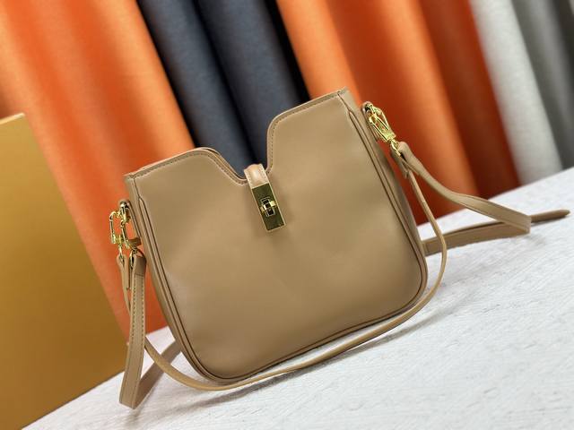 Small M120693 M119563 Louis Vuitton's New Design Quietly Returns To Minimalist E