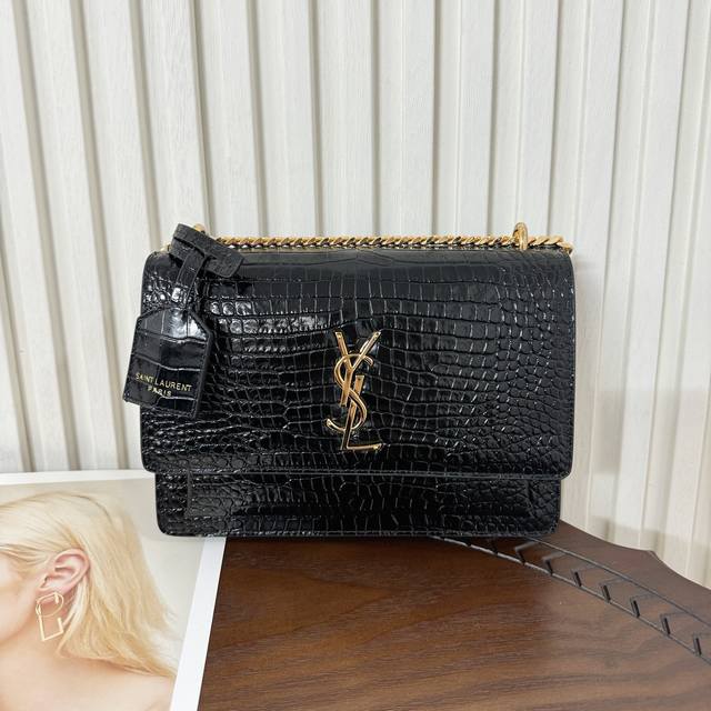Full Packaging! The Sunset Bag Features A Timeless Design, Custom-Made Calf Leat
