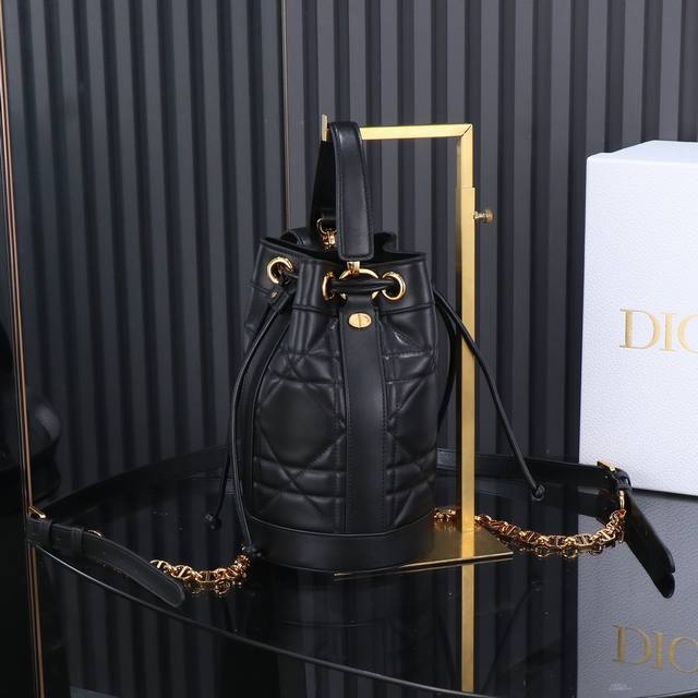 Original Quality Black Double-Shoulder Backpack Is This Season's New Product, Ma