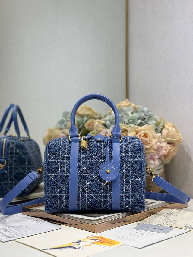 Top-Quality Authentic Dior Groove 25 Handbag In Blue Tweed. This Dior Groove 25