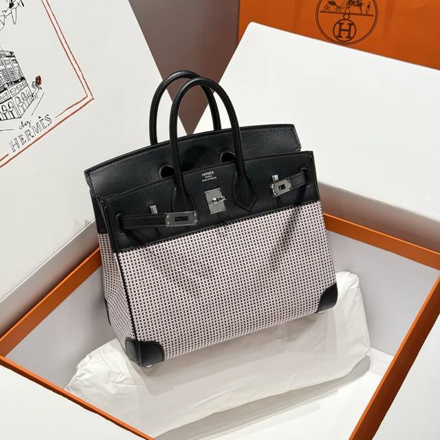 Handcrafted Honey Amber Line 2990 - French Vintage Color: Black Silver Waffle Pa
