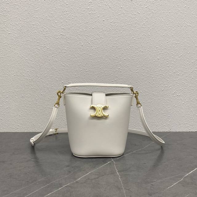 Premium Grade New Arrival Ce's New Mini Bucket Bag Louise Crafted From Smooth, L