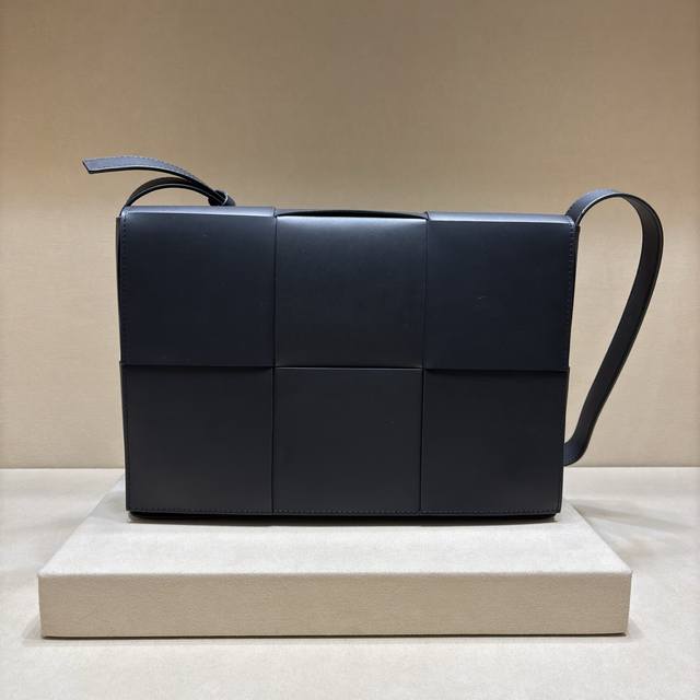 Genuine Leather. This Woven Crossbody Bag Is Made From Original Waxed Calf Leath