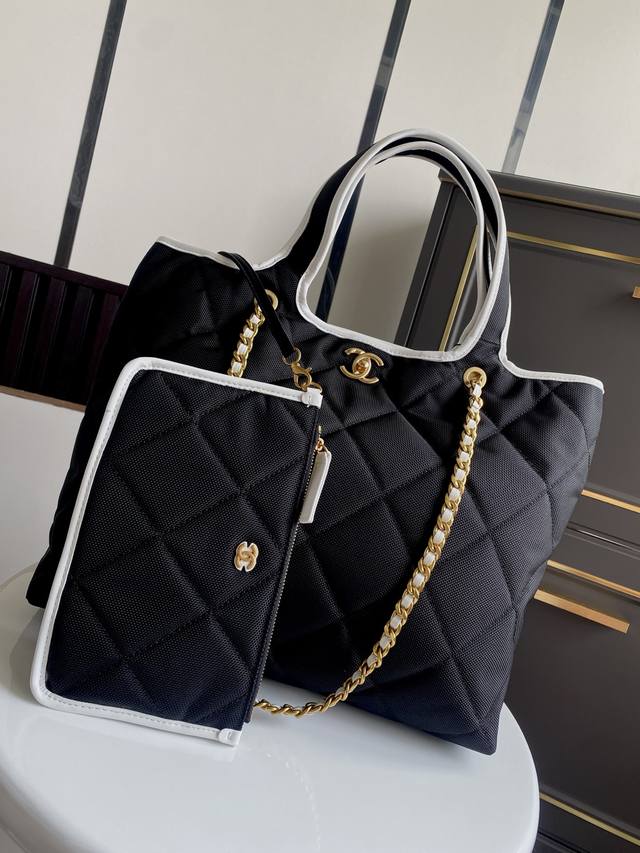 Premium Grade. In Stock ~ 23C Chanel Tote Bag. This Chanel Tote Bag Is A Must-Ha