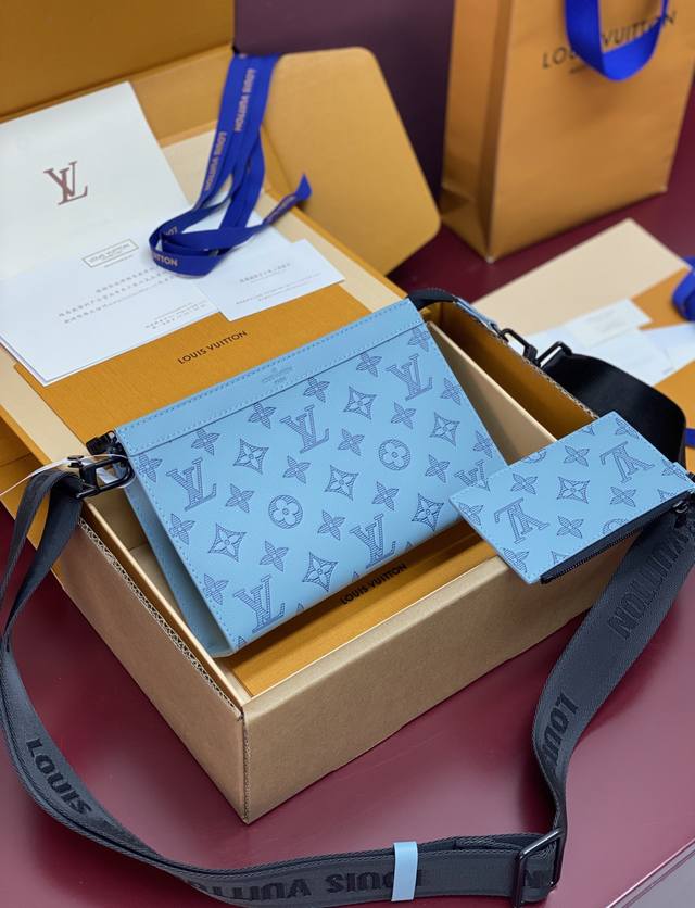 M81115 New Embossed Ice Blue! Crafted From Top-Grain Leather, This Season's New