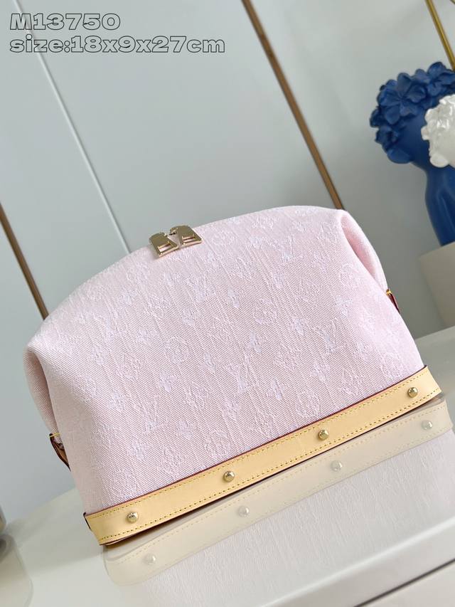 Factory Price P Top-Grade Original Single M13750 Pink This Large Makeup Bag Is C
