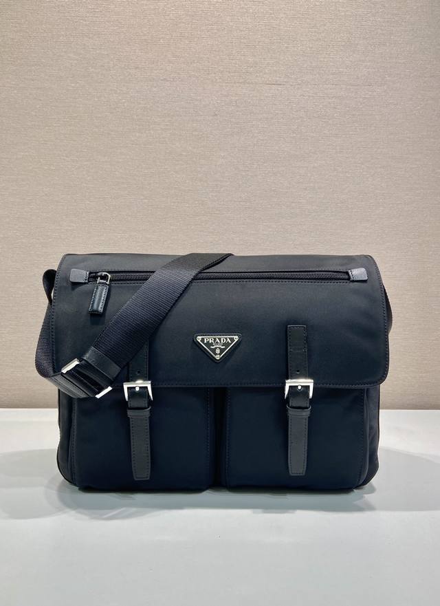 New Mailbag With Store Packaging 1Bd698 Made From Imported Nylon Fabric And Calf