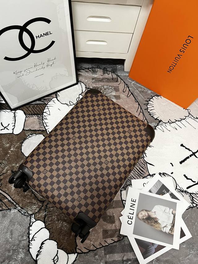Authentic New Size 55*21*38 Coffee Checkered Pattern In Stock