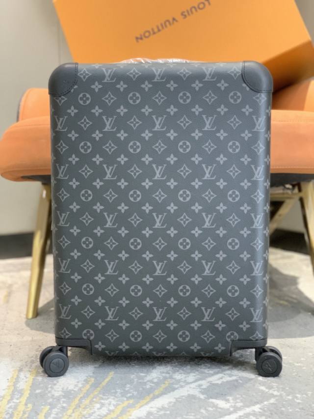 High-Quality 55Cm Tall Suitcase Horizon Four-Wheel Luggage Case Authentic Detail