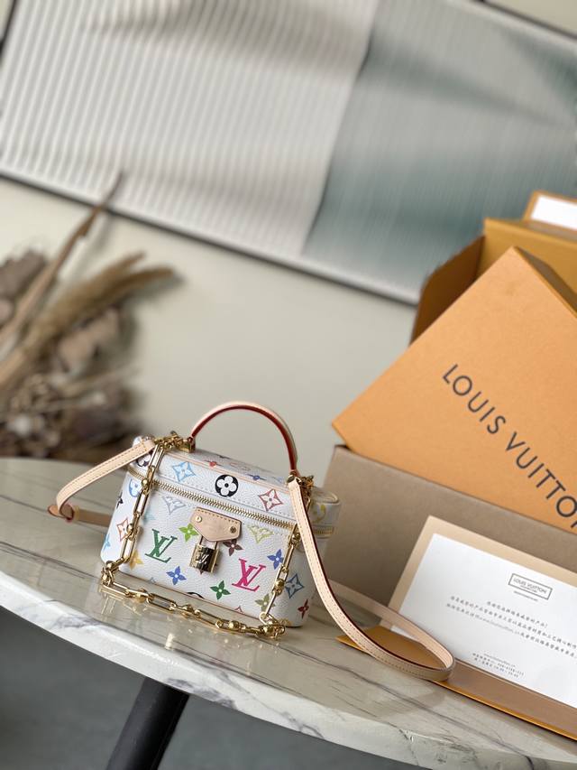 Top-Grade Original M13662 This Vanity Pouch Handbag Is Part Of The Louis Vuitton