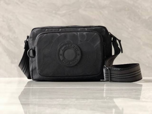 B Pure Original Tb Logo Messenger Bag With Identical Details And Dimensions. Cus