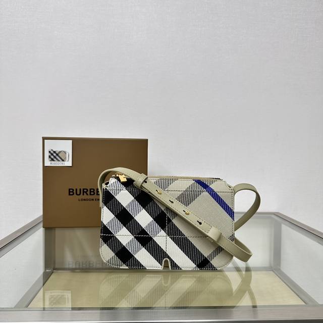 B Home's Latest Zipper Sling Bag, Crafted From Protective Cotton Blend Fabric. D