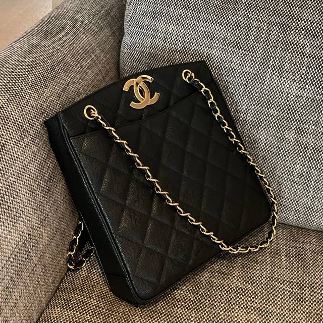 Chanel Vintage Shopping Bag Dimensions: 28X9X30 Cm