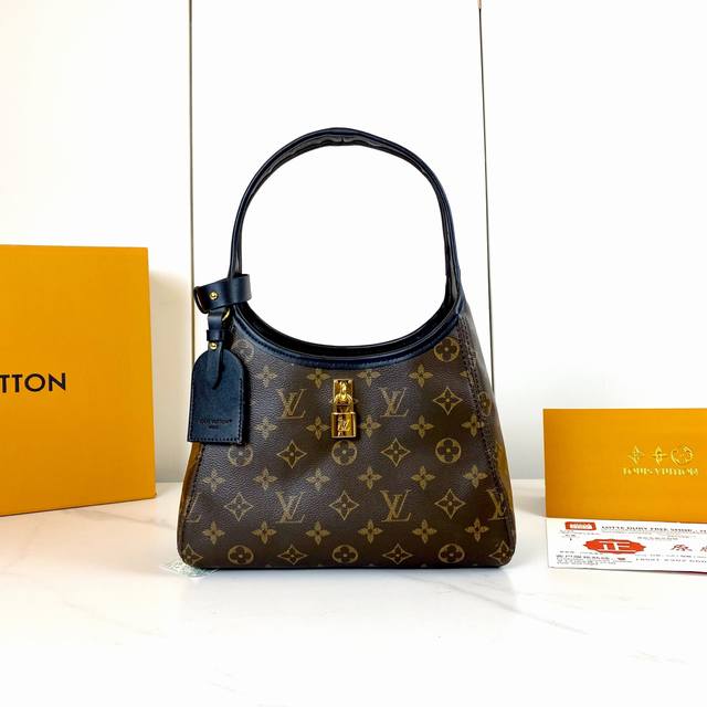 M12940 This The Drop Small Handbag Draws Inspiration From The 2018 Flower Hobo H
