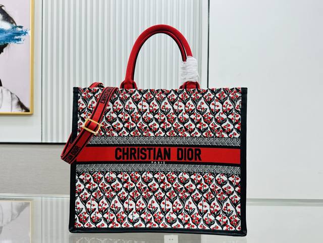 Genuine Leather 24 Early Spring New Arrival. You Have To Admit, D-Brand Really K