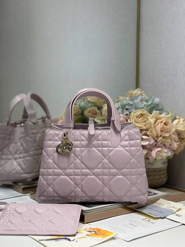 Premium Grade, High Version Diortoujours Handbag [Pink Medium Size] This Dior To