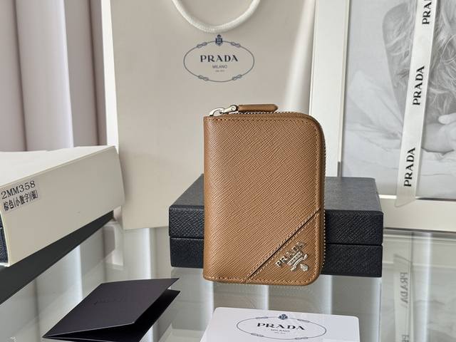 Prada Crosshatch Unisex Card Holder Zipper Bag Model: 2Mm358 Dimensions: 10 X 8