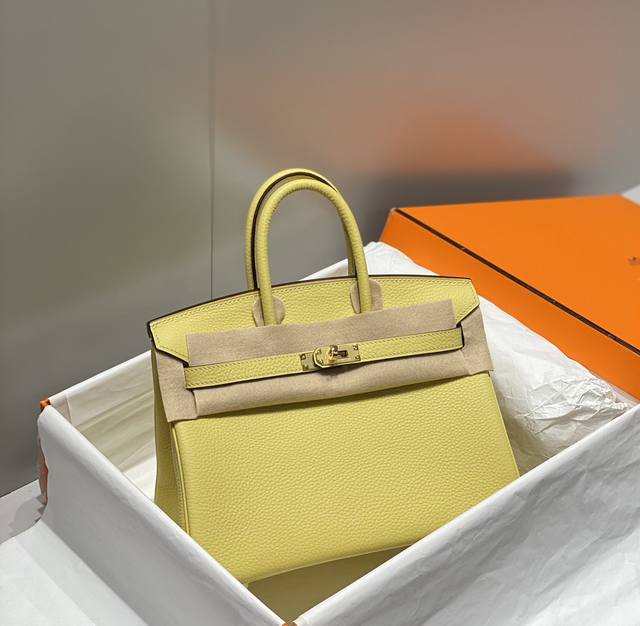 Semi-Handmade Honey Amber Thread B Chick Yellow Even Those Uninterested In Fashi