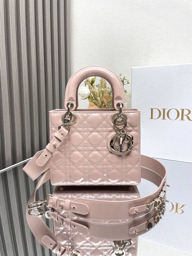 Premium Edition, High Version Lady Dio.R My Abc Pink Lacquered Leather Four-Comp