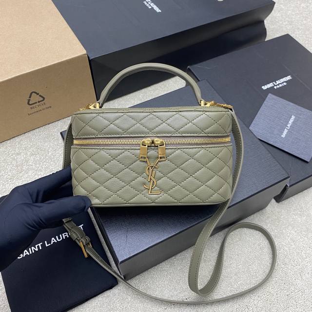 Genuine Leather, With Picture Packaging, Moss Green Sheepskin, Antique Gold. The