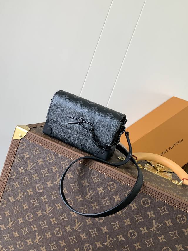 Full Steel Hardware, Variable Code Chip, M81783, Top-Grade Genuine Leather. This