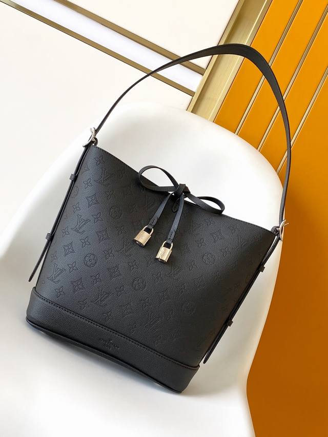M12139 Black M12140 Gray Top-Grade Original Flore Handbag Reinterprets The Monog