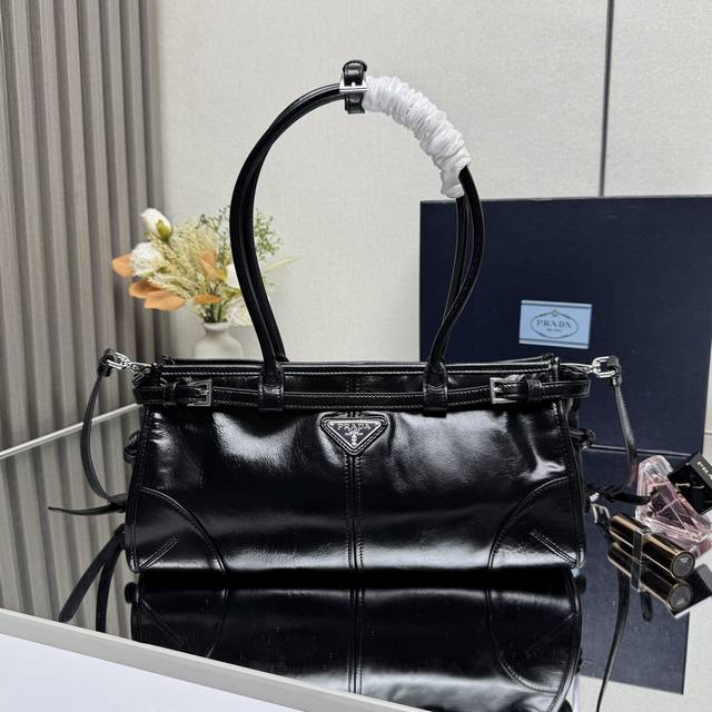 Top-Quality Original Design, New Release Oil-Waxed Leather Luxsoft Best-Selling