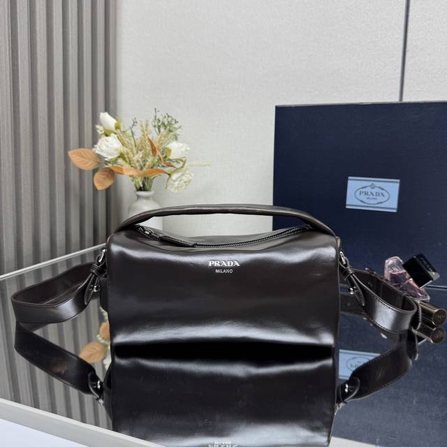Top-Grade Original Boston 2Vh188 Vintage-Style Leather This Boston Handbag Is Fa