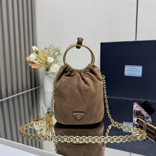 Top-Grade Original Design New Bucket Bag 1Bc227 Satin Leather This Mini Bucket B
