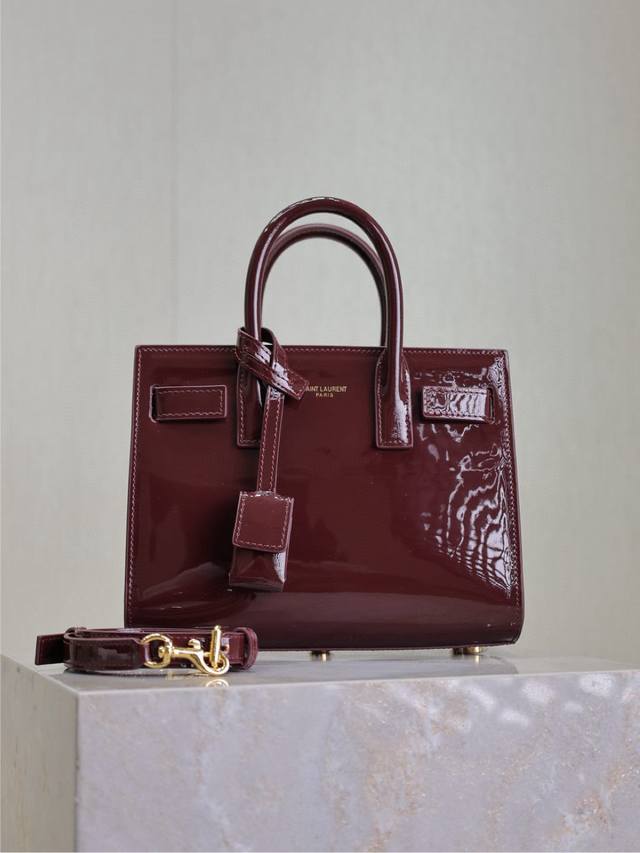 Red Lacquered Leather 22Cm The Most Elegant Accordion-Style Sac De Jour Series,