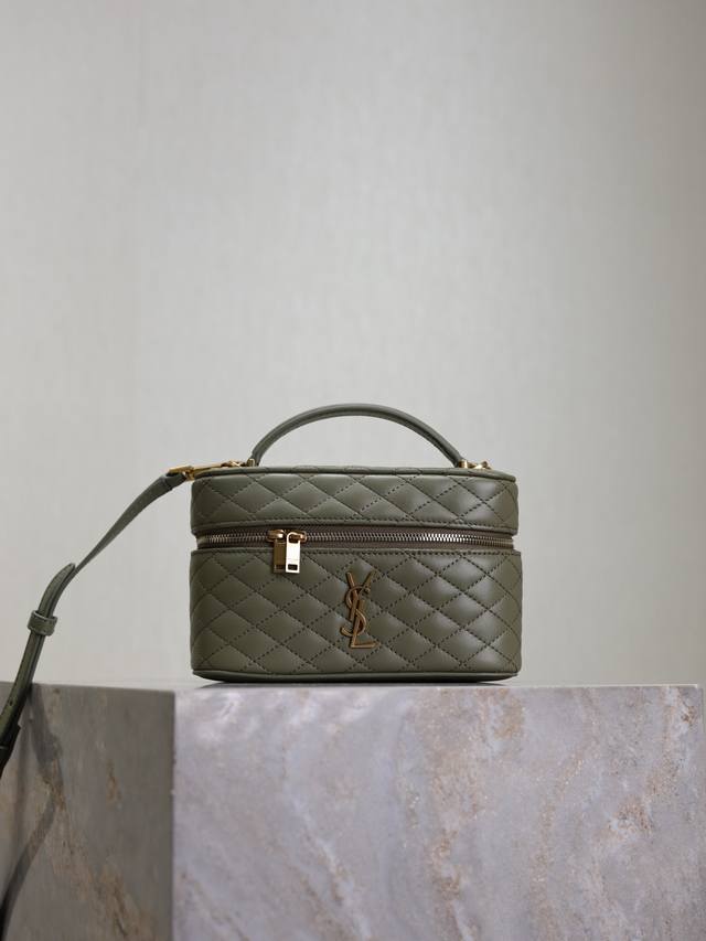 Wheat Green Gaby Mini Box Bag The Cute New Arrival For The Upcoming Spring/Summe