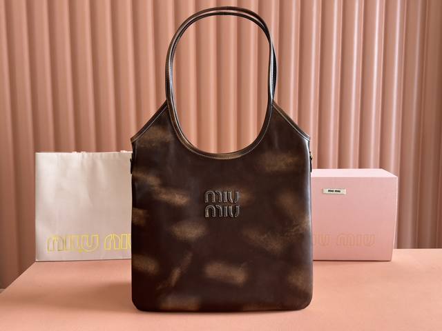 Comes With Full Original Factory Counter Packaging. M House's New Hobo Tote Unde